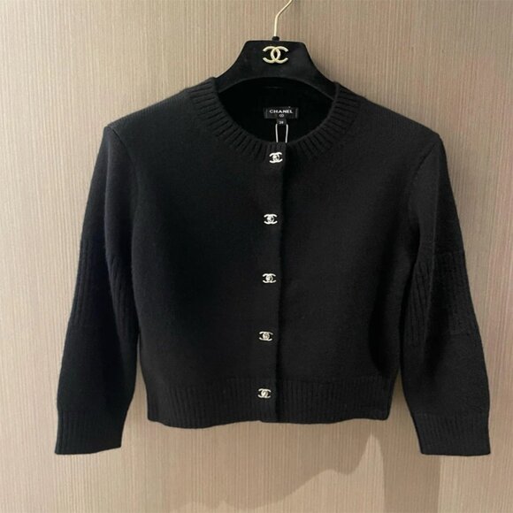NEW Chanel Wool cardigan - Picture 1 of 8